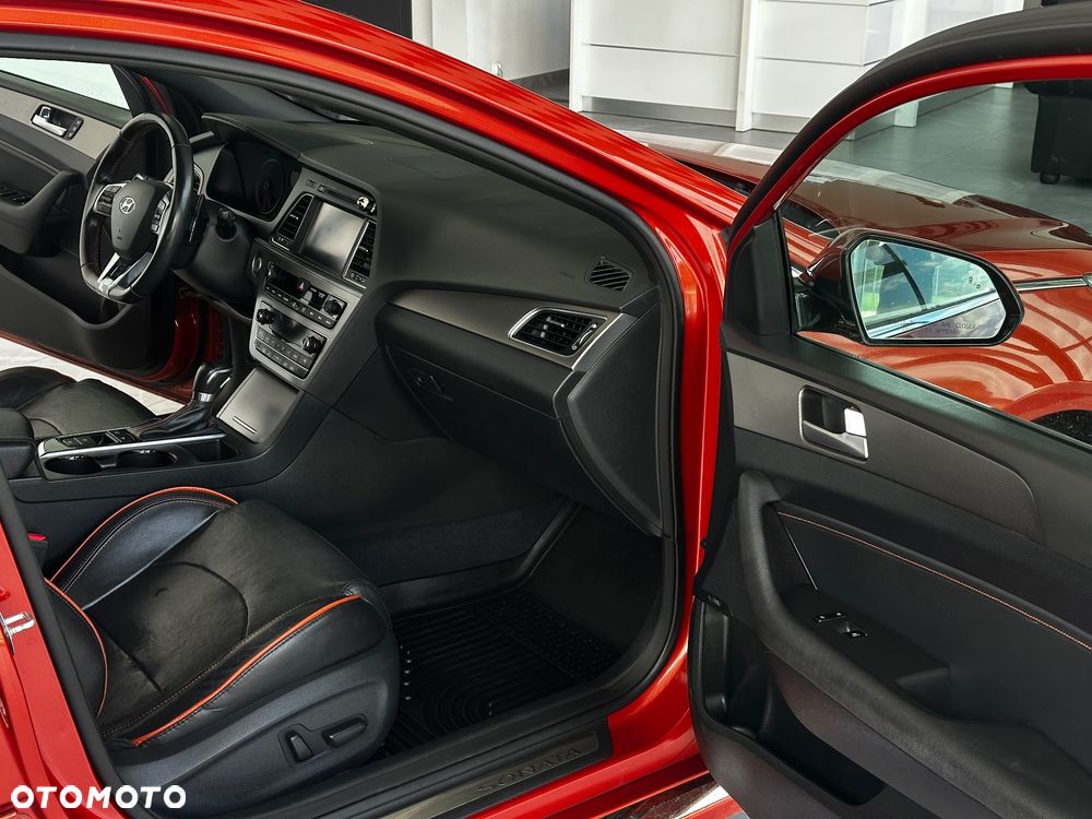 Hyundai Sonata - 26