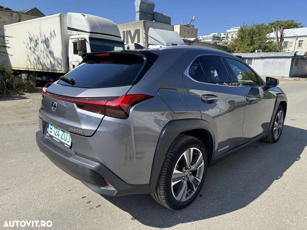 Lexus UX 300e Executive - 9