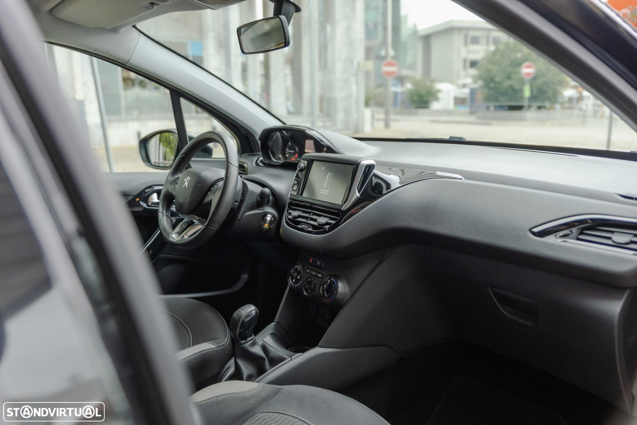 Peugeot 208 1.2 PureTech Active - 19