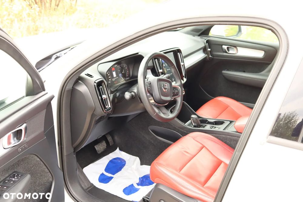 Volvo XC 40 T5 AWD Momentum - 16