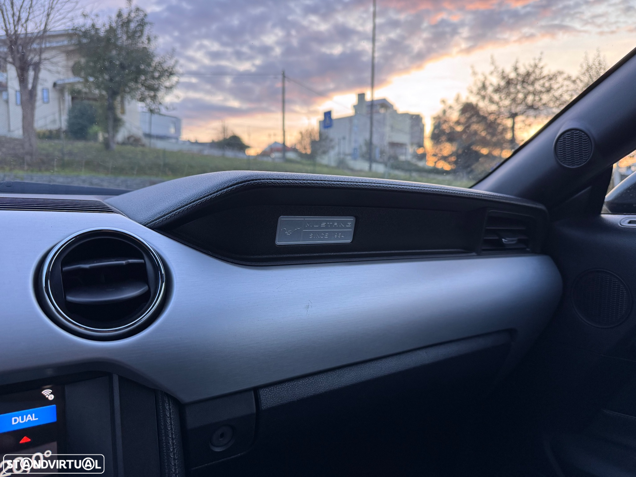 Ford Mustang Cabrio 2.3 Eco Boost - 12