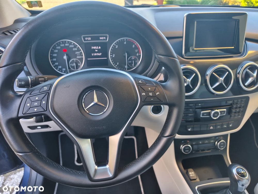 Mercedes-Benz Klasa B 180 CDI (BlueEFFICIENCY) - 24