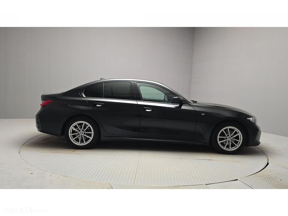 BMW Seria 3 320d xDrive mHEV M Sport - 6