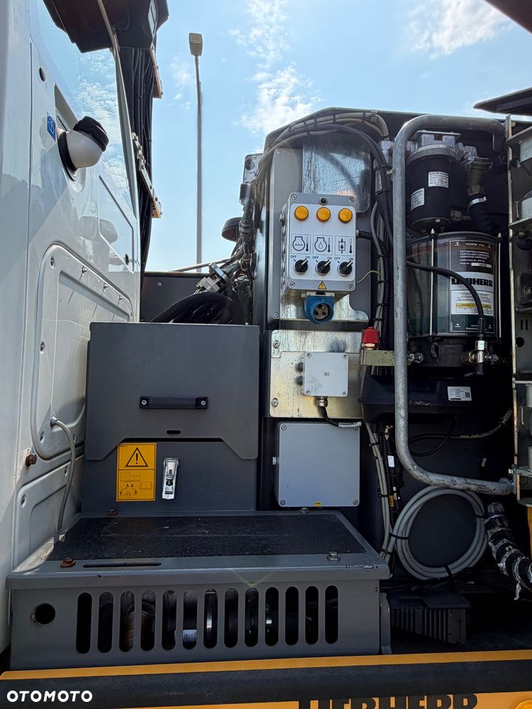 Liebherr A914 compact |rototilt |lapy-plug| - 13