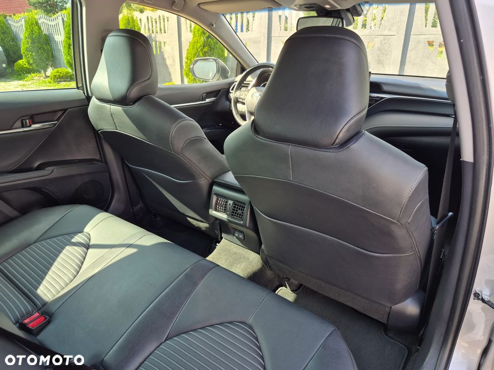 Toyota Camry 2.5 Hybrid Prestige CVT - 18