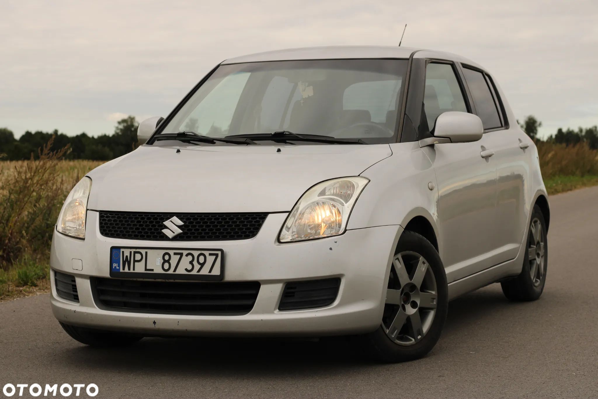 Suzuki Swift - 1