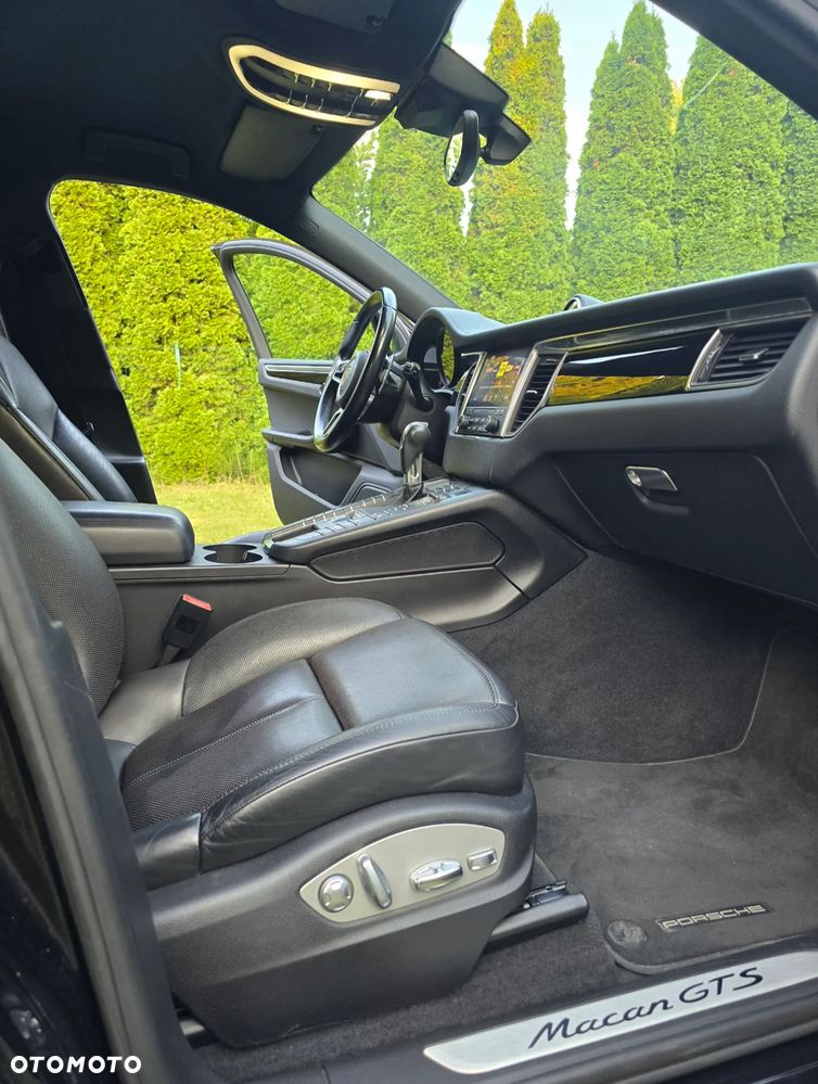 Porsche Macan GTS PDK - 14