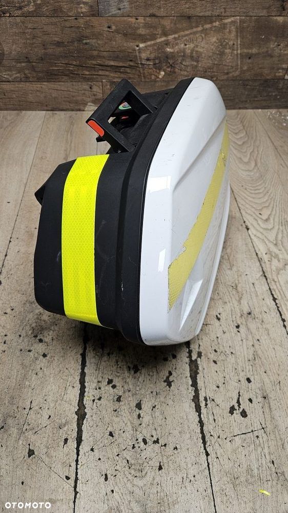 Kufer prawy Yamaha FJR 1300 / Tracer 900 / TDM 900 - 4