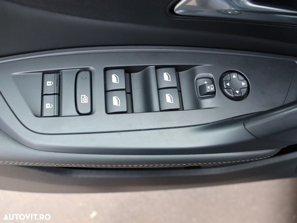 Peugeot 408 1.2L PureTech 130 S&S EAT8 Allure Pack - 11