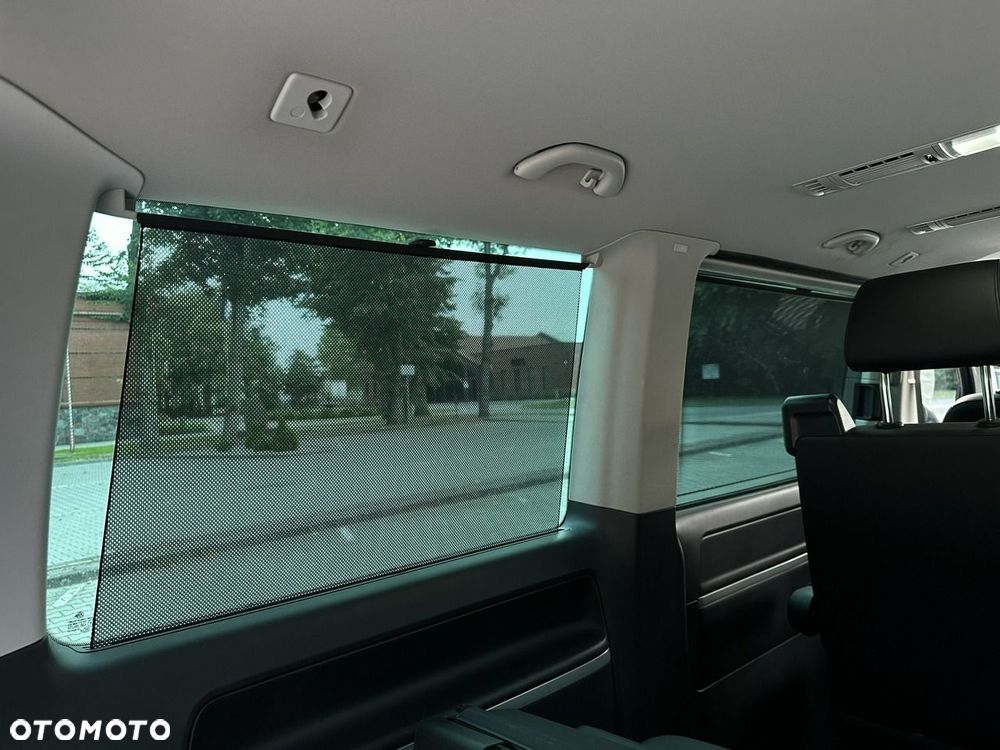 Volkswagen Multivan - 22