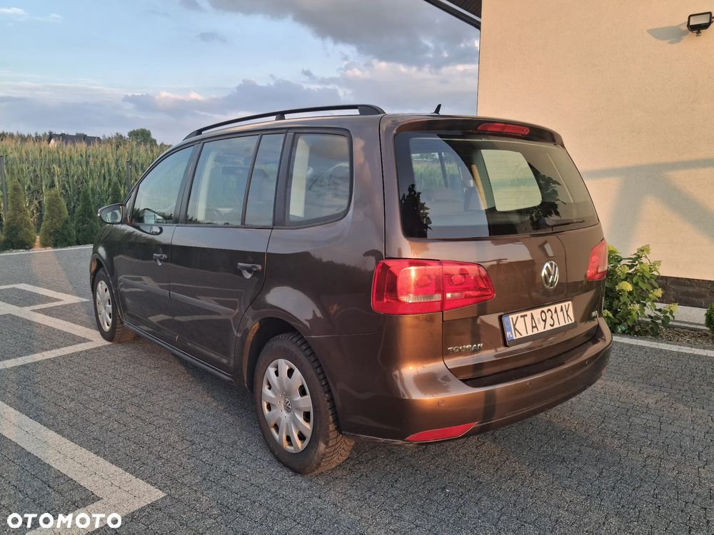 Volkswagen Touran - 5