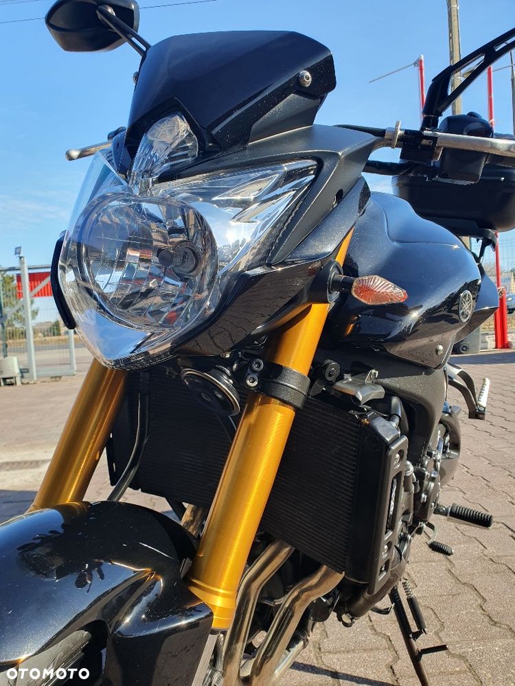 Yamaha FZ8 - 11