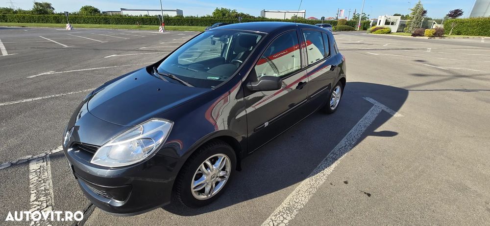 Renault Clio III 1.2 16V Authentique - 1