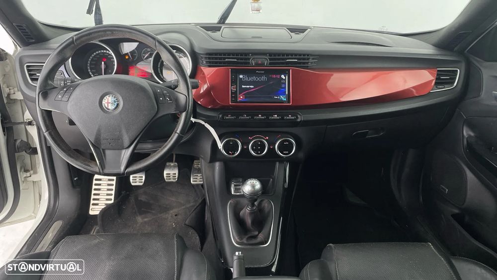 Alfa Romeo Giulietta 1.6 JTDm Exclusive - 6