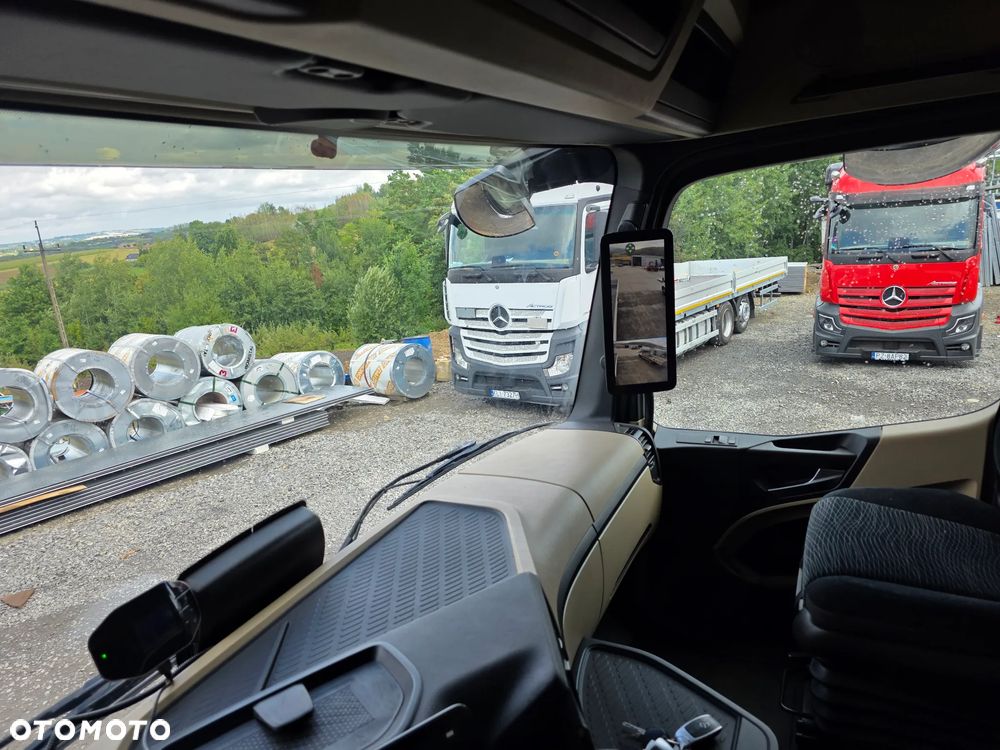 Mercedes-Benz Actros - 7