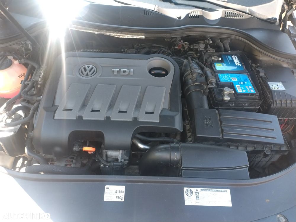 Volkswagen Passat Alltrack - 25