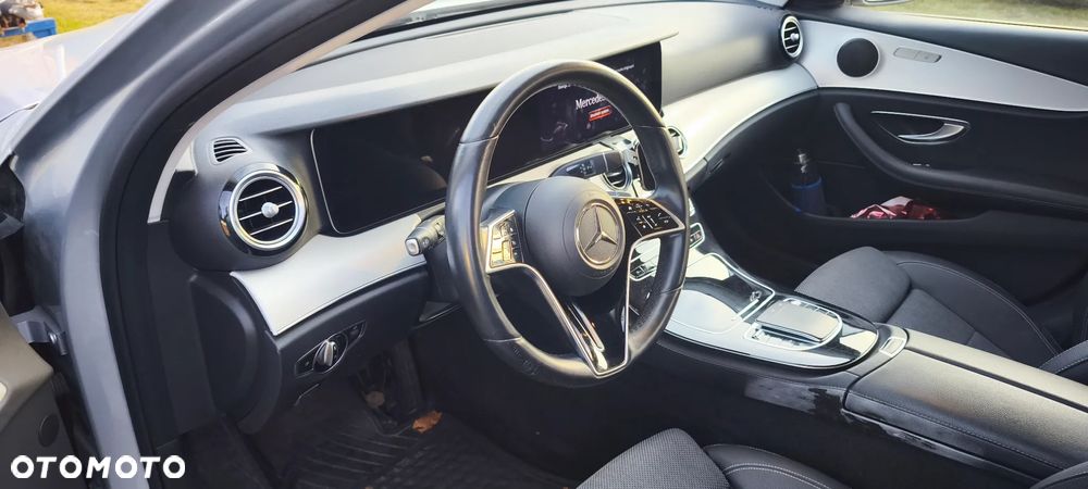 Mercedes-Benz Klasa E 220 d 9G-TRONIC Avantgarde - 23