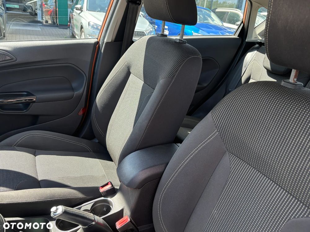 Ford Fiesta 1.0 EcoBoost Titanium - 12
