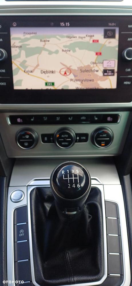 Volkswagen Passat 2.0 TDI BlueMotion Technology Highline - 29