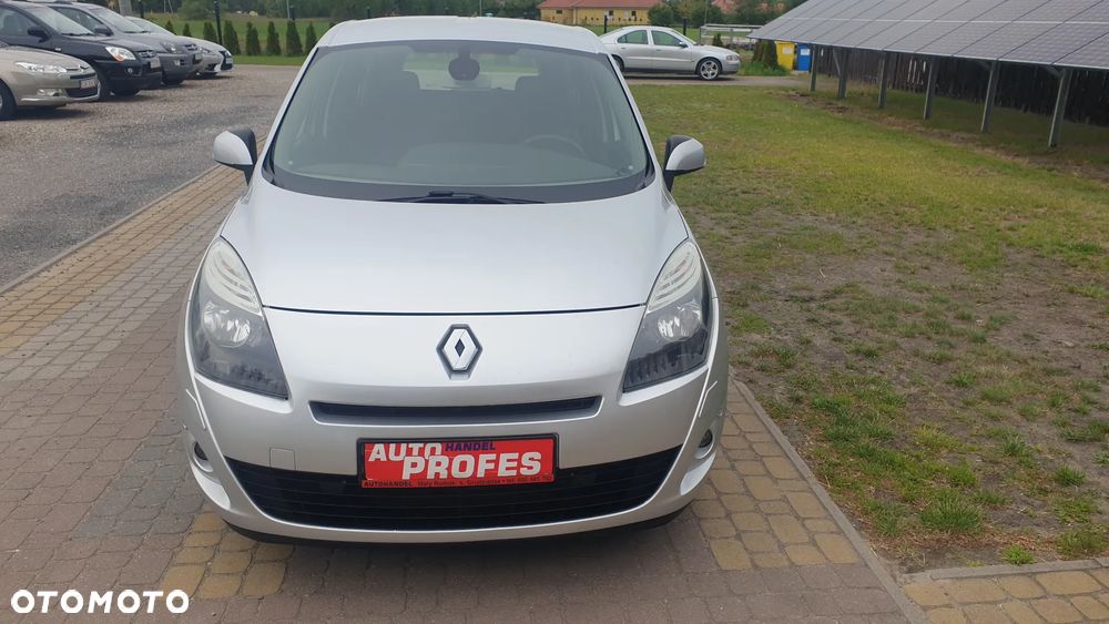 Renault Scenic - 1