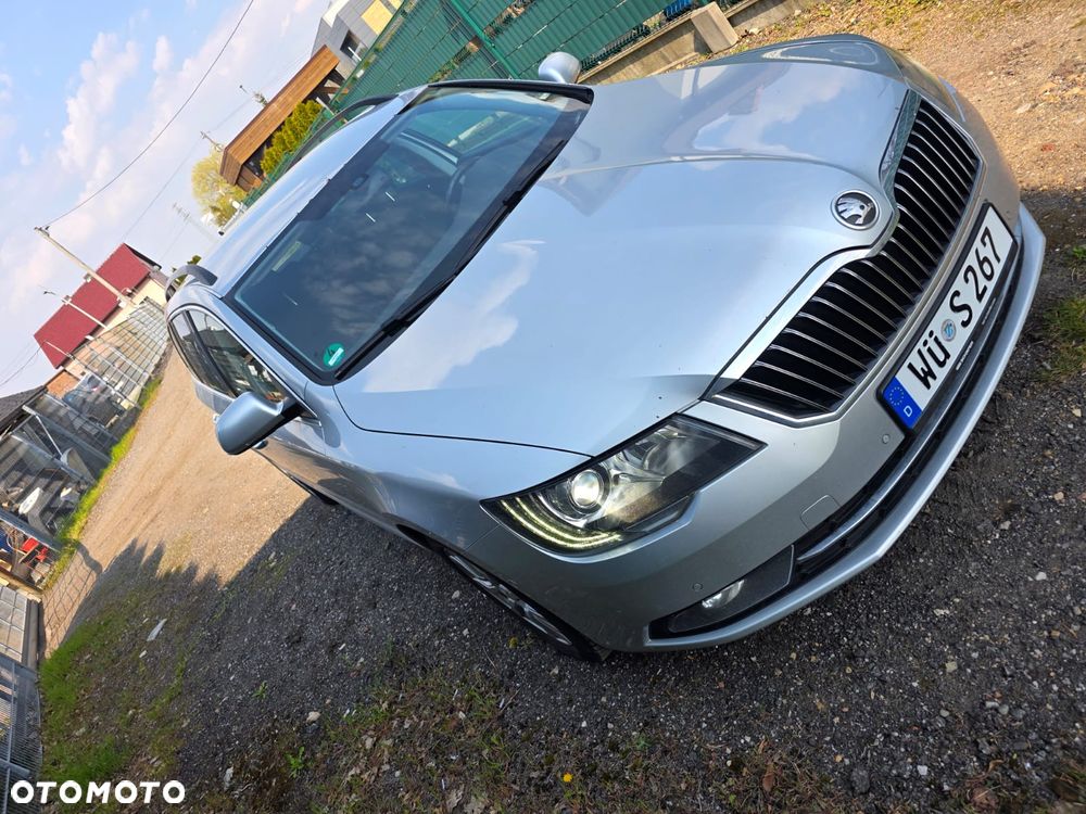 Skoda Superb 2.0 TDI DSG Comfort - 1