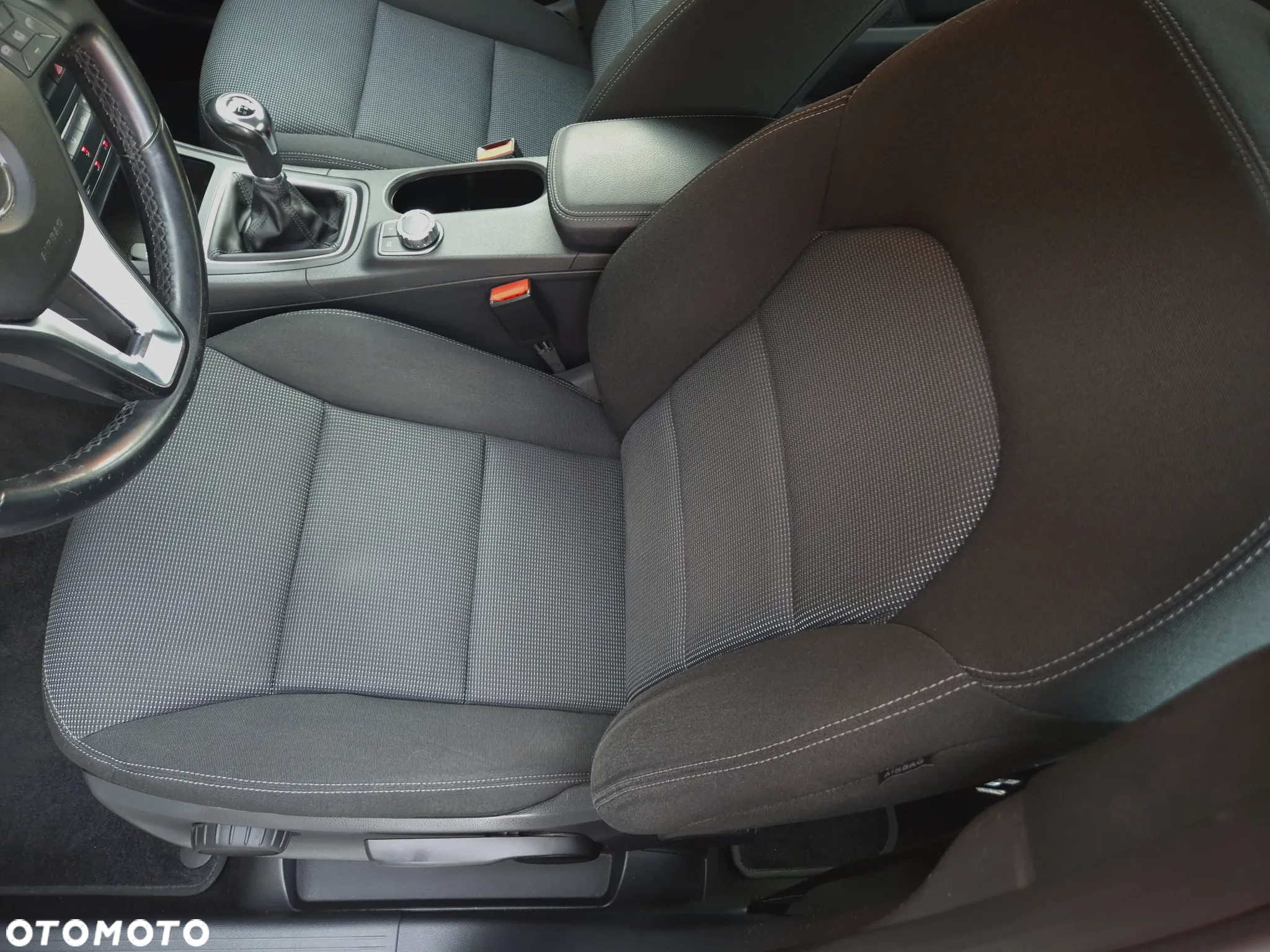 Mercedes-Benz Klasa B 200 BlueEFFICIENCY Edition 1 - 16