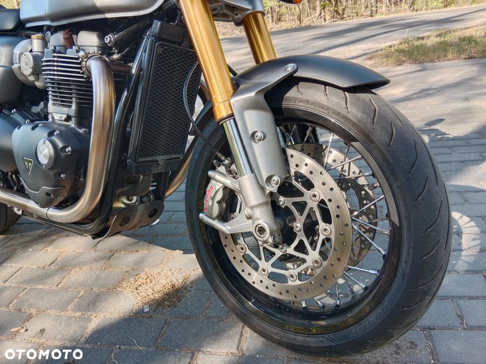 Triumph Thruxton - 8