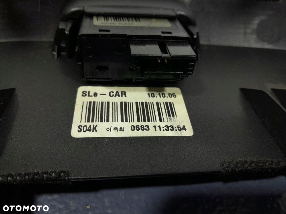 KIA SPORTAGE III RAMKA RADIA I NAWIGACJI EU 95960-3U000 - 9