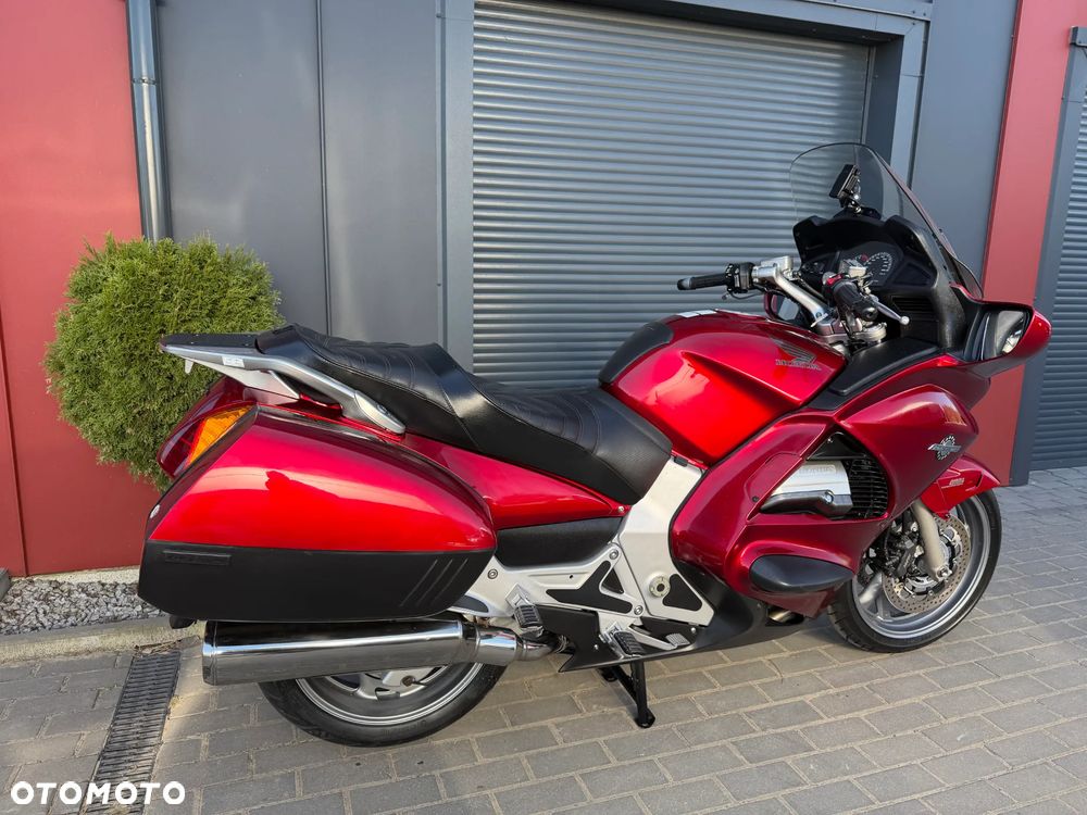 Honda ST - 4