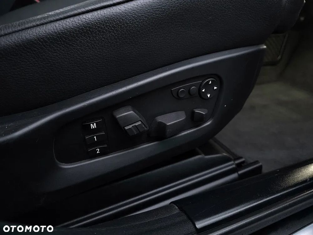 BMW Seria 5 530d Sport-Aut Edition Sport - 36