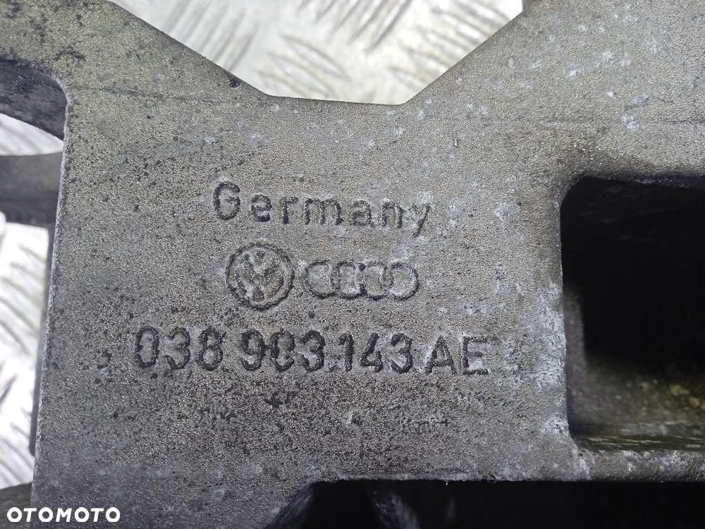 ŁAPA MOCOWANIA ALTERNATORA VOLKSWAGEN PASSAT B5 - 3