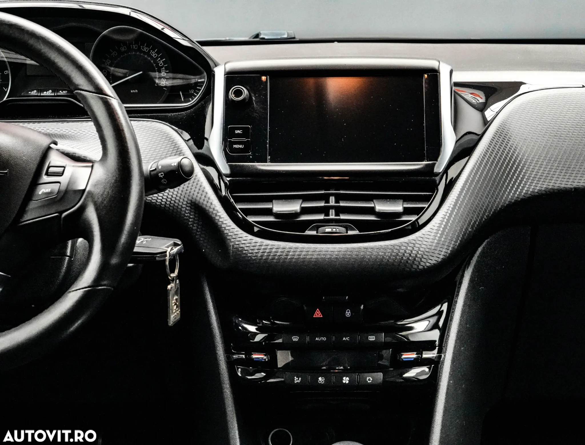 Peugeot 2008 1.2 PureTech Turbo EAT6 S&S Allure - 19