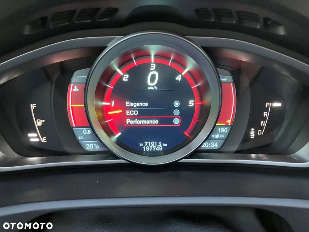 Volvo V40 - 20
