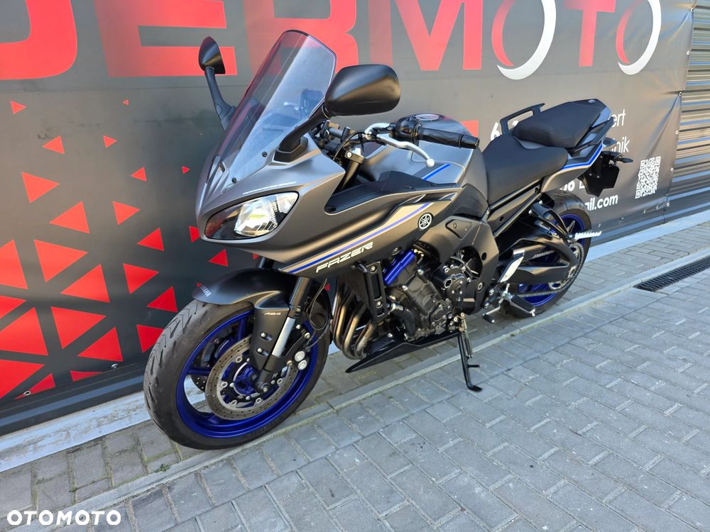 Yamaha FZ8 - 4