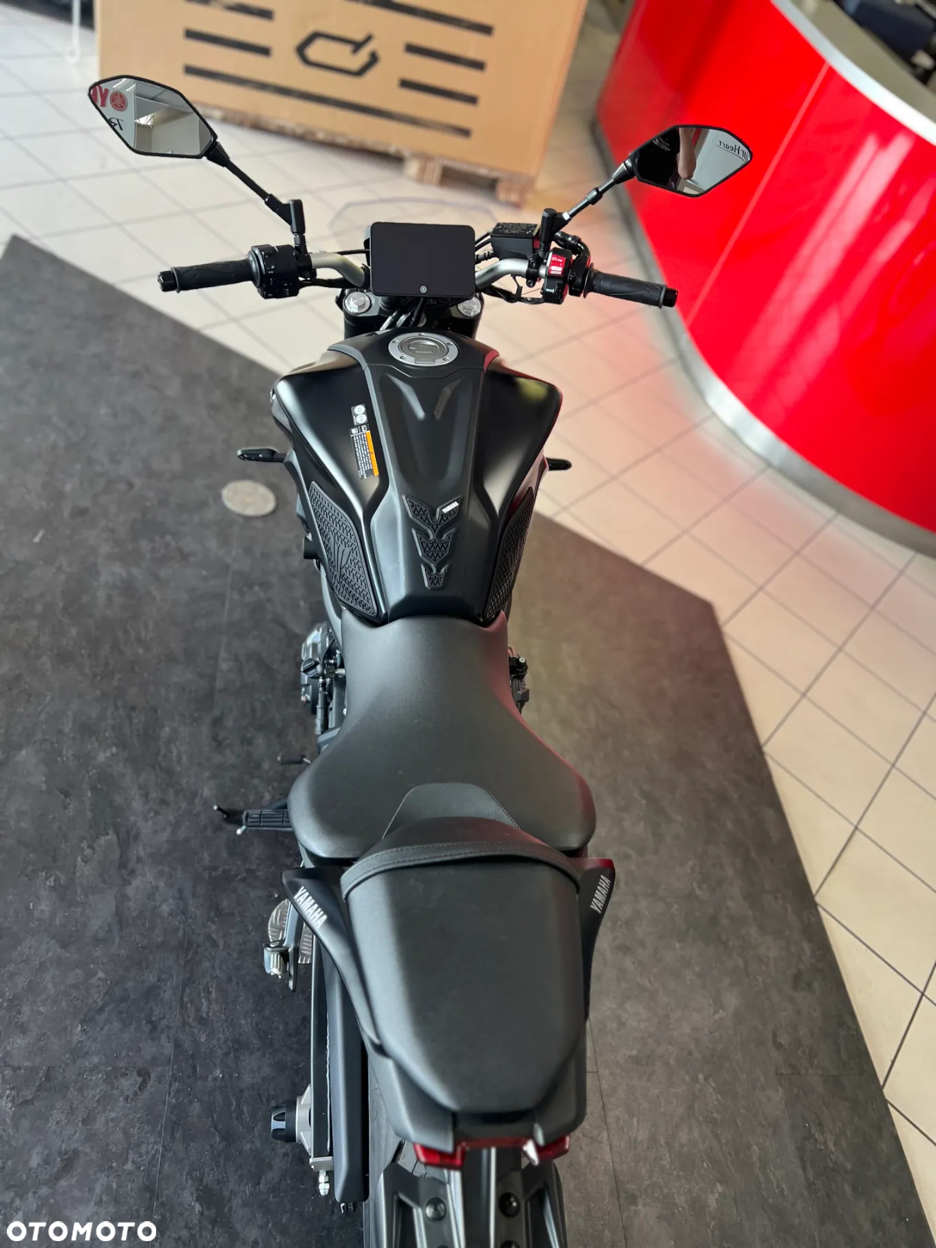 Yamaha MT - 24