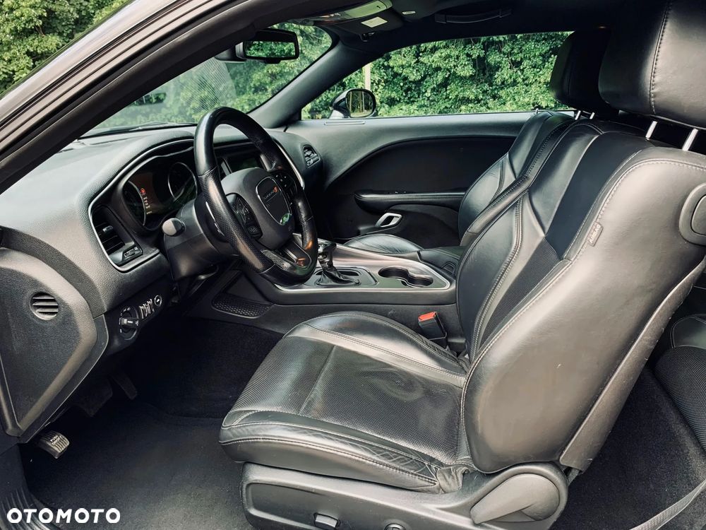 Dodge Challenger 5.7 R/T - 12
