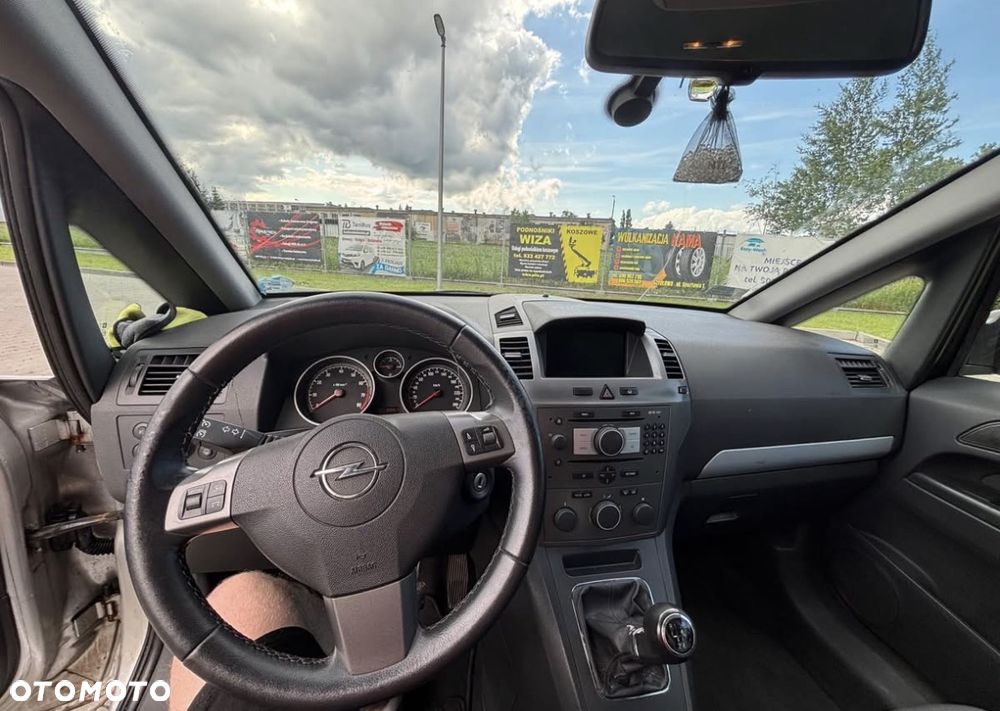 Opel Zafira 1.8 Enjoy - 7