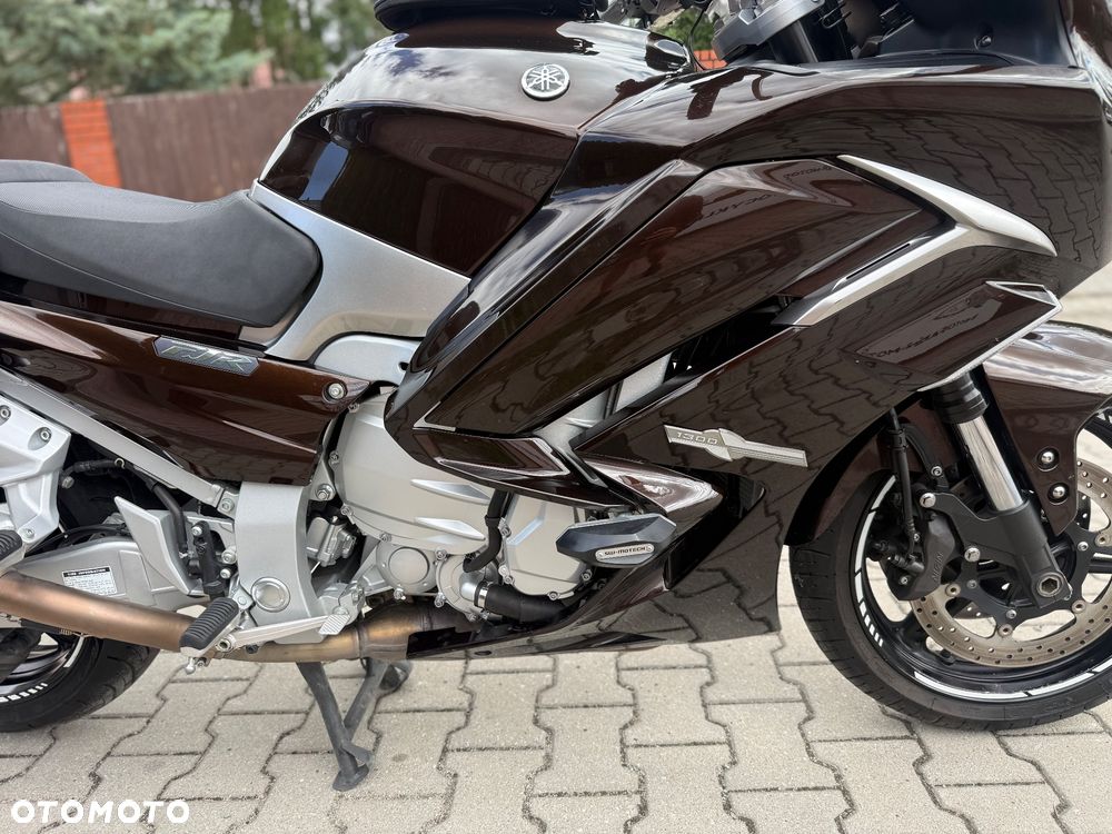 Yamaha FJR - 9
