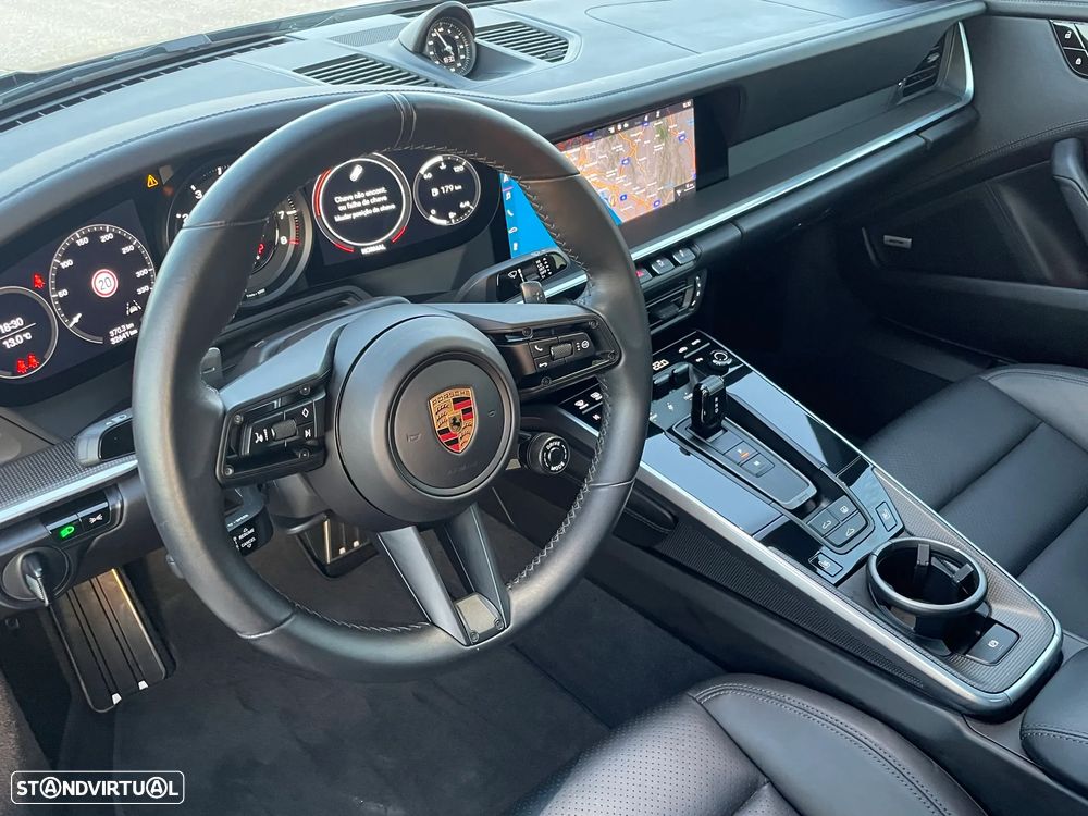 Porsche 911 (992) Carrera 4S PDK - 17