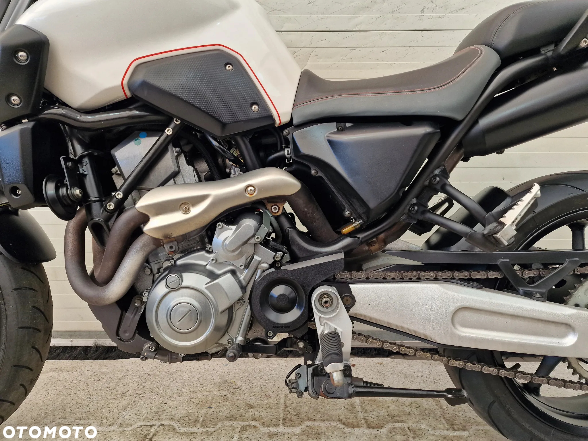 Yamaha MT - 12
