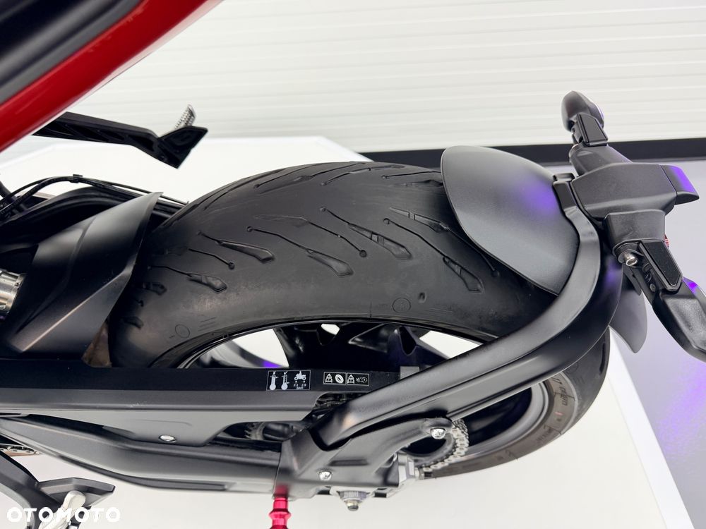 Triumph Trident - 9