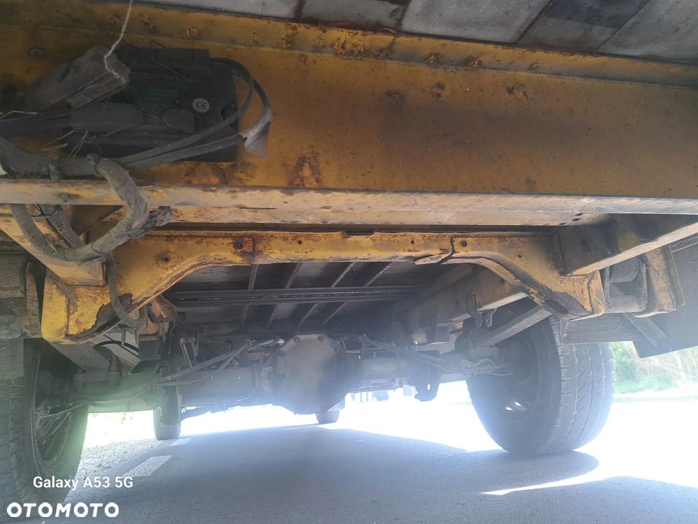 Mercedes-Benz Sprinter - 5