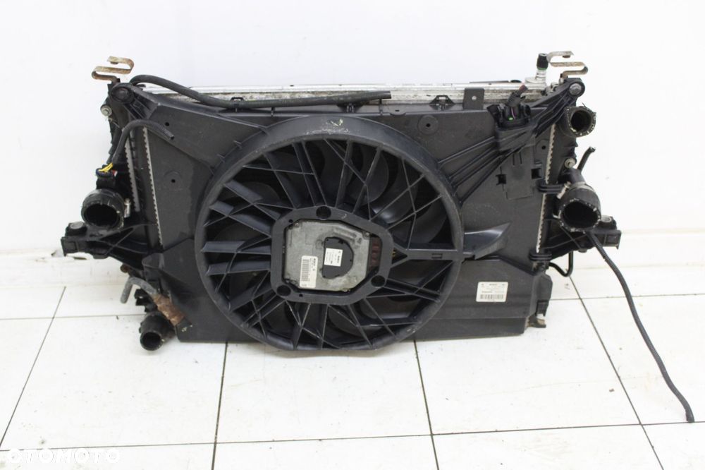 KOMPLET CHŁODNIC WENTYLATOR VOLVO XC70 LIFT 2.4 D 3137229010 - 2