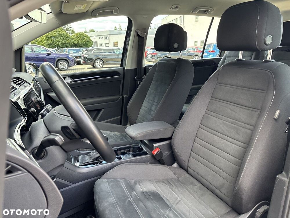 Volkswagen Touran 2.0 TDI BMT Highline DSG - 9