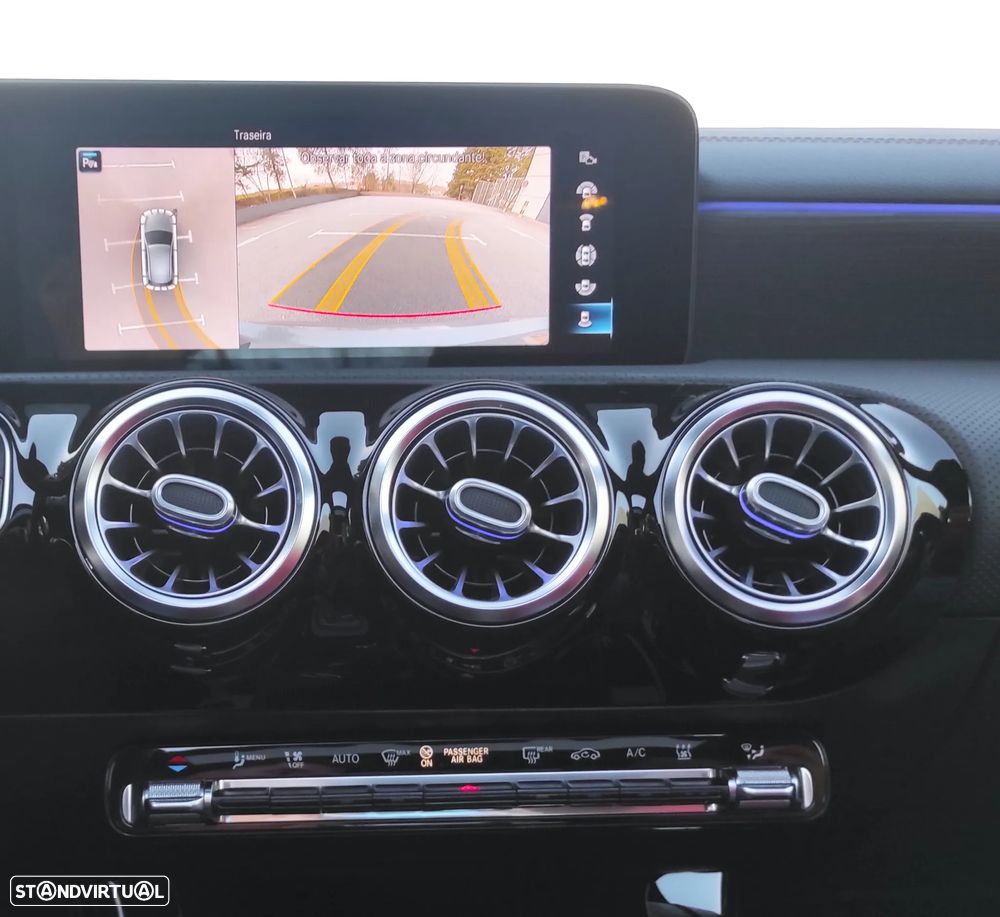 Mercedes-Benz A 250 e AMG Line - 34