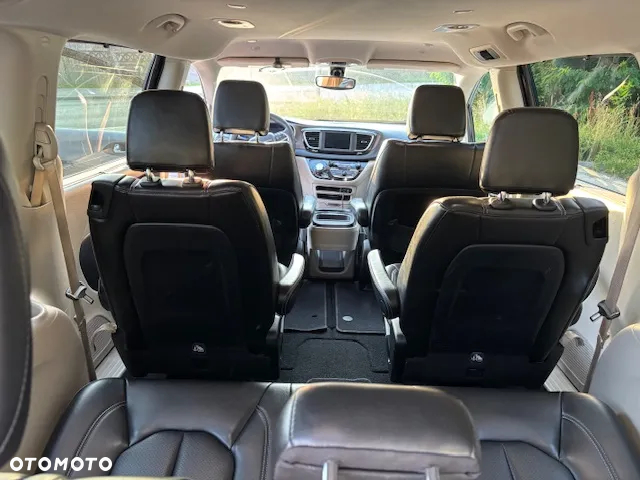 Chrysler Voyager - 10