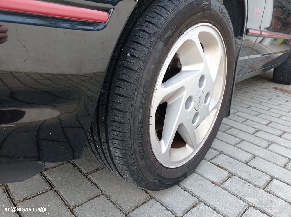 Ford Escort XR3i - 12