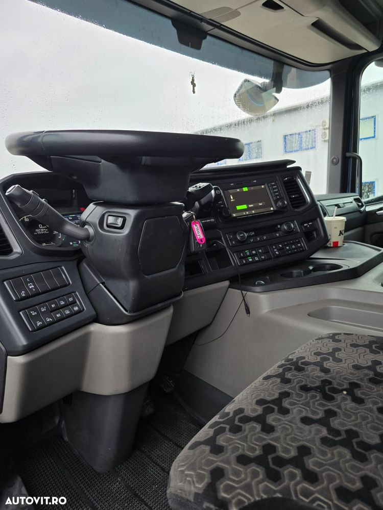 Scania P 460 - 25