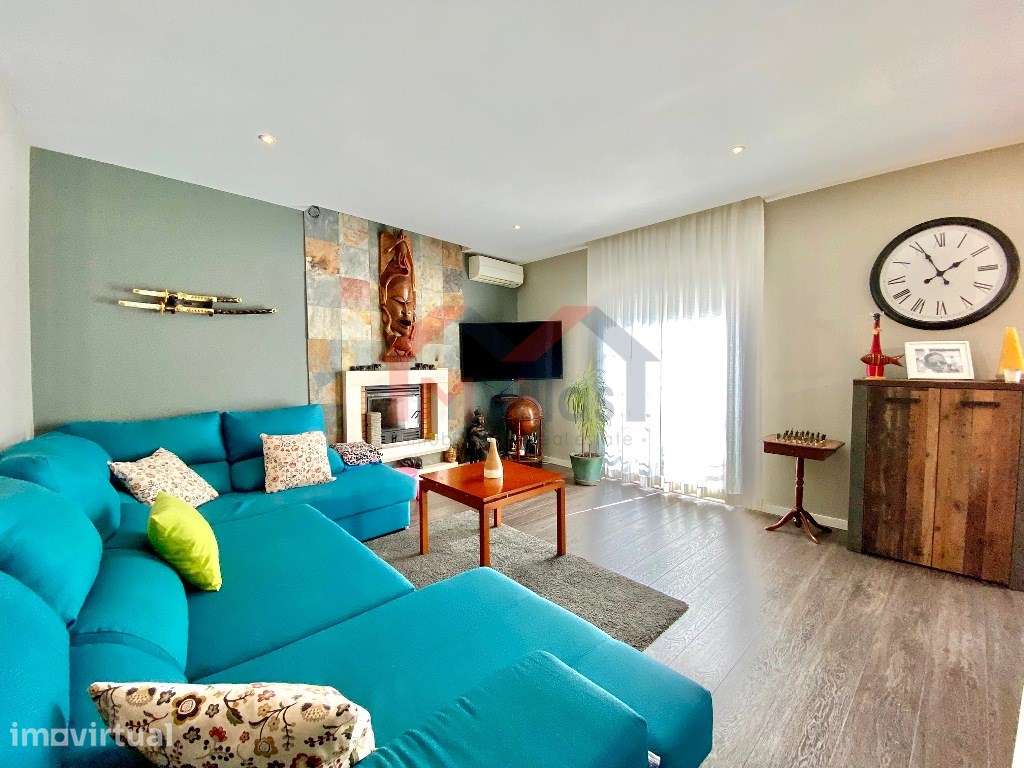 Apartamento T4+1 na baixa a 200 metros do cais - Olhão - Grande imagem: 2/26
