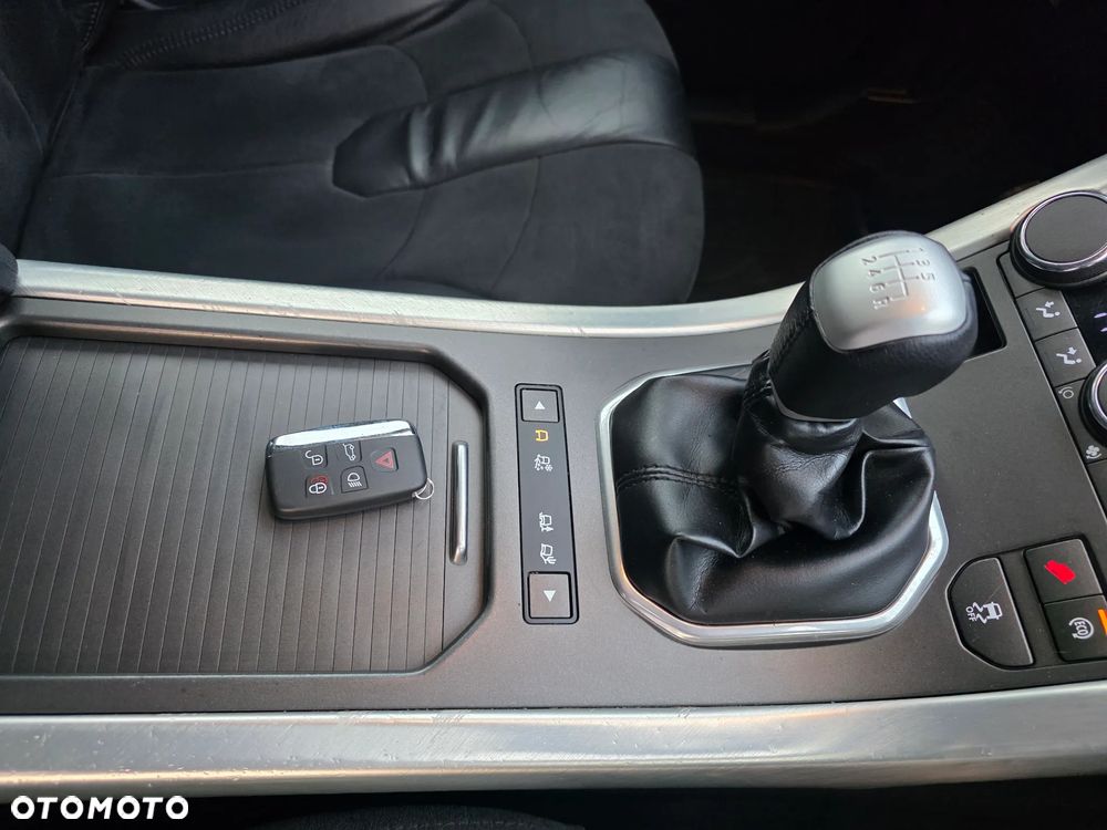 Land Rover Range Rover Evoque - 31